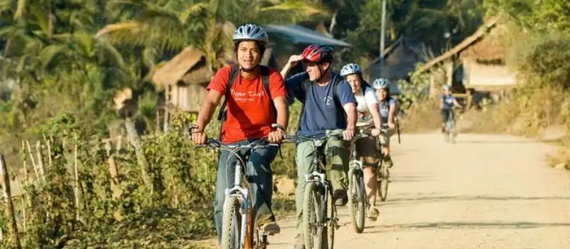 Vélo à Luang Prabang Laos Vélo à Luang Prabang Laos