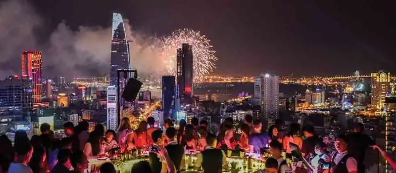 Vie nocturne à Saigon Vie nocturne à Saigon