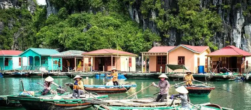 Village flottant de Vung Vieng Village flottant de Vung Vieng