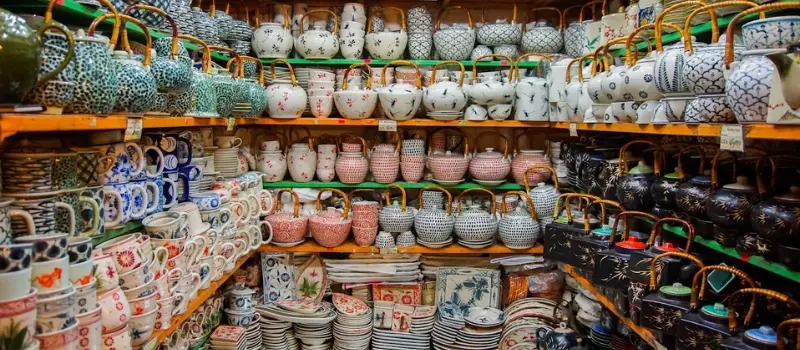 Visite du village de céramique de Bát Tràng