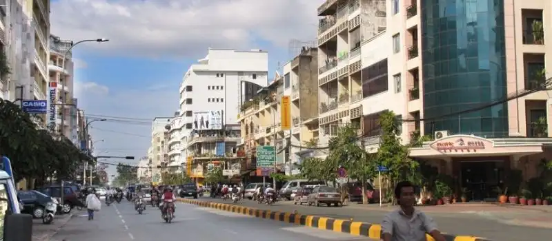 Voyage à Vientiane pour la première au Laos